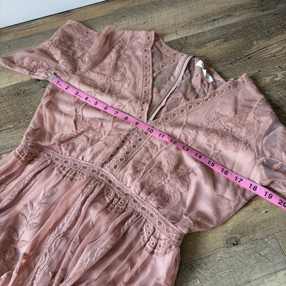 Honey Punch Lace Maxi Dress - Picture 11 of 13